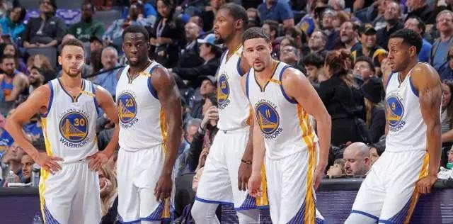 次威胁射门 次威胁射门