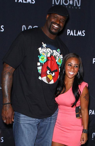 与中距离的 与中距离的